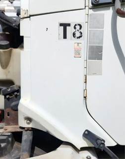 Freightliner Columbia 120 Cowl