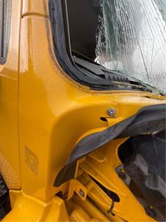 Freightliner M2 106 Cowl