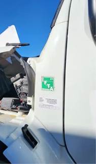 Freightliner M2 106 Cowl