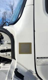 Freightliner M2 106 Cowl