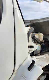 Freightliner M2 106 Cowl