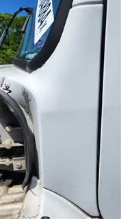 Freightliner M2 106 Cowl