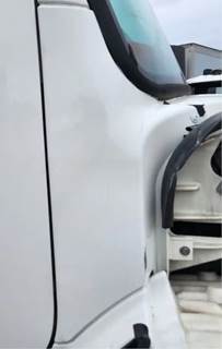 Freightliner M2 106 Cowl