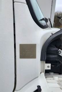 Freightliner M2 106 Cowl