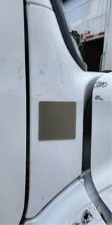 Freightliner M2 106 Cowl