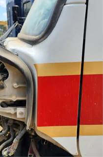 Freightliner M2 106 Cowl