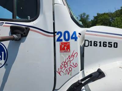 Freightliner M2 106 Cowl