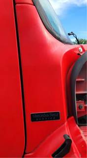 Freightliner M2 106 Cowl