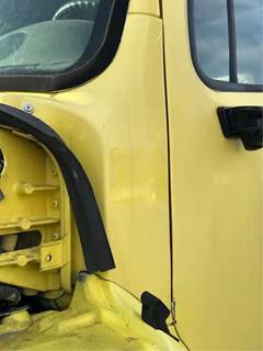 Freightliner M2 106 Cowl
