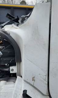 Freightliner M2 106 Cowl