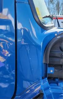 Freightliner M2 106 Cowl