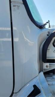 Freightliner M2 106 Cowl