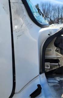 Freightliner M2 106 Cowl