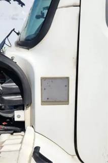 Freightliner M2 106 Cowl