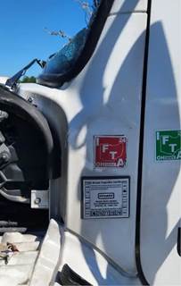 Freightliner M2 106 Cowl