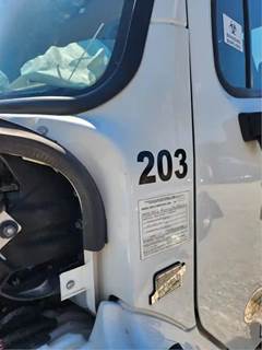 Freightliner M2 106 Cowl