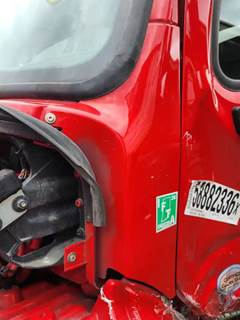Freightliner M2 106 Cowl