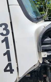 Freightliner M2 106 Cowl