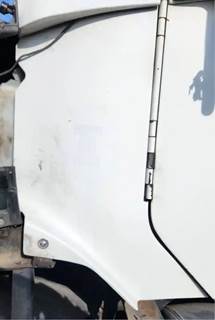 Freightliner ST120 Cowl