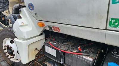 International LT625 Cowl