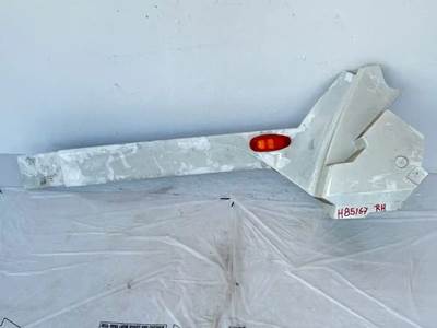 International LT625 Cowl