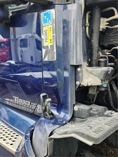 Kenworth T680 Cowl