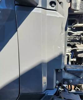 Kenworth T680 Cowl