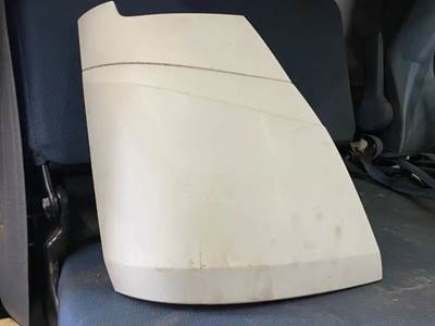 Mitsubishi FEC92S Cowl