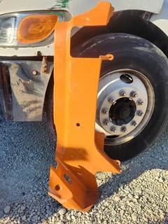 Peterbilt 579 Cowl