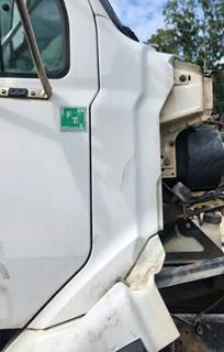 Sterling L9500 Cowl