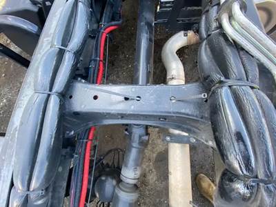 Peterbilt 579 Crossmember