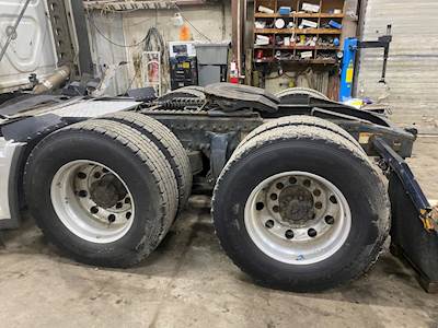 Axle Alliance Cutoff for a 2013 Freightliner Cascadia 125