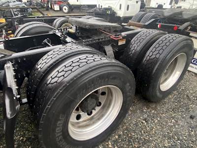Axle Alliance Cutoff for a 2016 Freightliner Cascadia 125