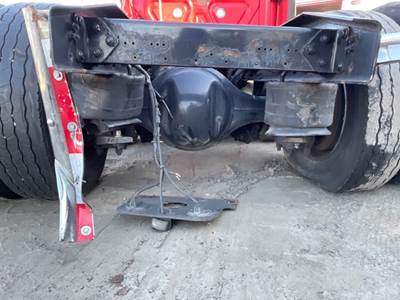 Axle Alliance Cutoff for a 2016 Freightliner Cascadia 125
