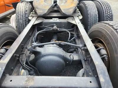 Dana-Spicer DS404 Cutoff for a 2013 Freightliner Cascadia 113