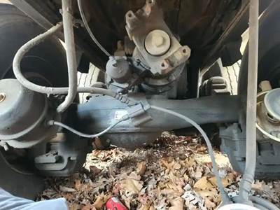 Dana-Spicer Cutoff for a 2004 Mack CV713 Granite