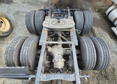 Dana-Spicer Cutoff for a 2011 Freightliner Cascadia 125