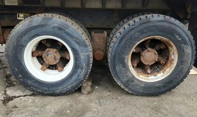 Mack CRD93 Cutoff for a 1992 Mack DM688S