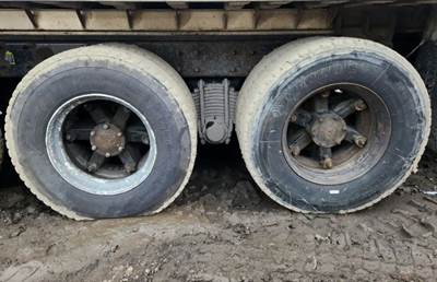 Mack CRDPC92 Cutoff for a 2003 Mack CV713 Granite