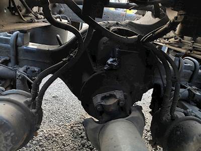 Meritor-Rockwell RS23161 Cutoff for a 2015 Freightliner Cascadia 113