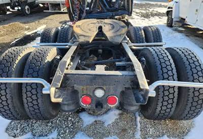 Meritor-Rockwell MT40-14X Cutoff for a 2016 Freightliner Cascadia 125