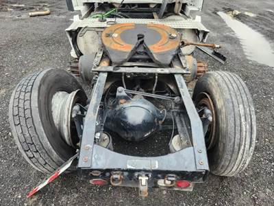 Meritor-Rockwell MT40-14X Cutoff for a 2017 Volvo VNL