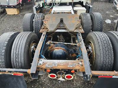 Meritor-Rockwell MT40-14X Tandem Cutoff for a 2018 Freightliner Cascadia 125