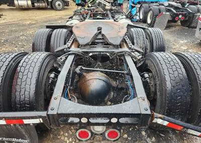 Meritor-Rockwell MT40-14X Tandem Cutoff for a 2020 Freightliner Cascadia 126