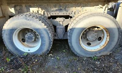 Meritor-Rockwell RT46-160 Cutoff for a 2001 Volvo ACL Autocar