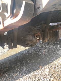 Used 2014 Isuzu Npr, Rear Cutoff, Single, Brake Type: Hydraulic, Suspension: