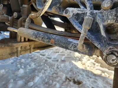 (Used) 2006 Peterbilt 357, Power Steering Assist Cylinder- -Straight Line