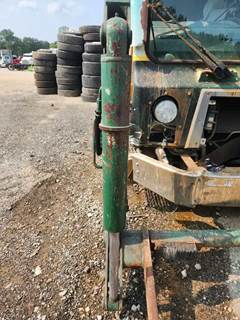 (Used) 2016 Mack MRU633, Lift Cylinder- (Type Front Loader) Make: Other, Side: