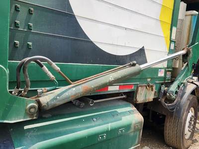 (Used) 2016 Mack MRU633, Lift Cylinder- Make: Other, Location: Middle, Side: