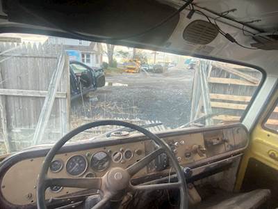 International CO-1750B Dashboard Assembly